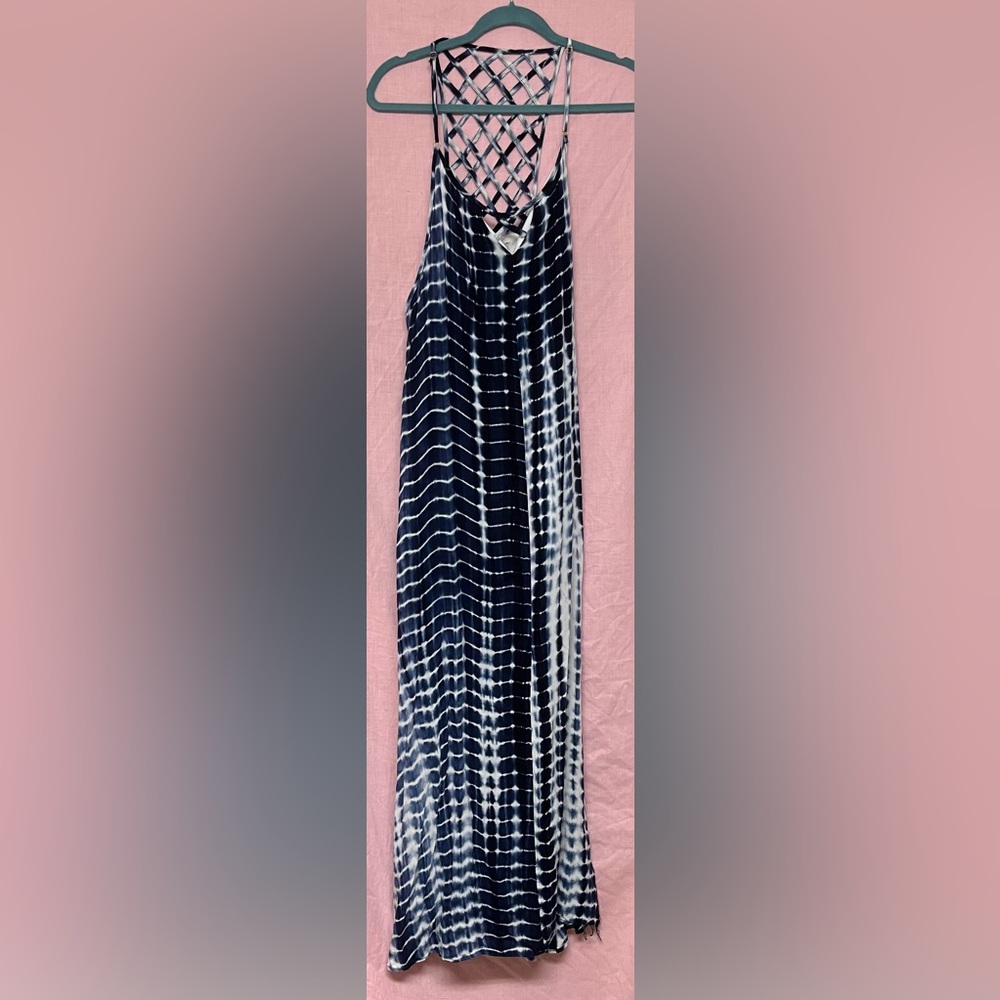 HWA BLUE & WHITE TIE DYE MAXI DRESS SIZE LARGE